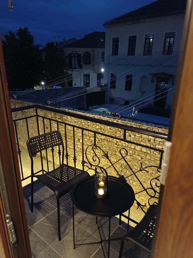 Casa En El Lago -Luxury Apartments In The Historical Center Of Янина Экстерьер фото